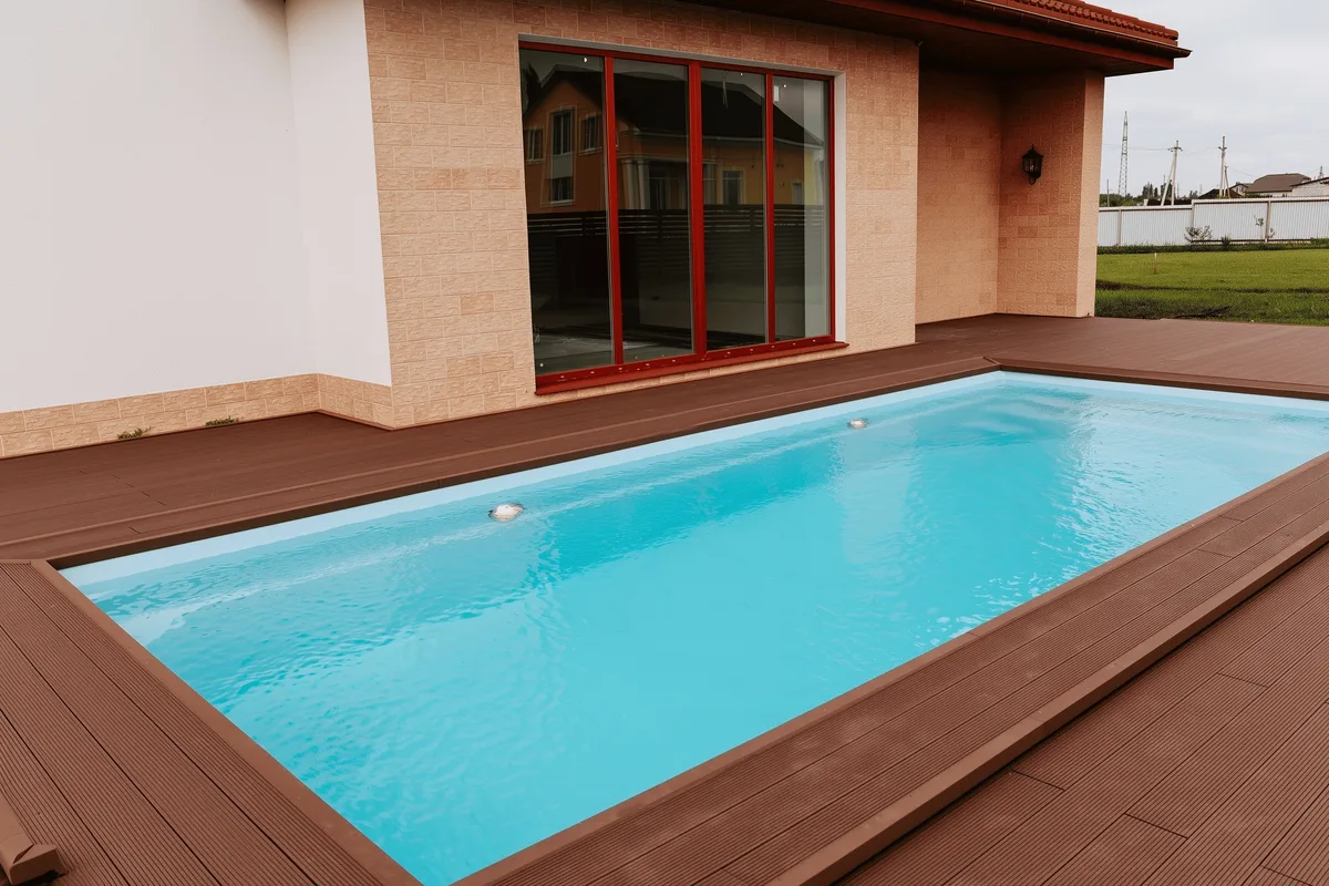 Композитный бассейн Laguna 8 — вид сверху в Долгопрудном